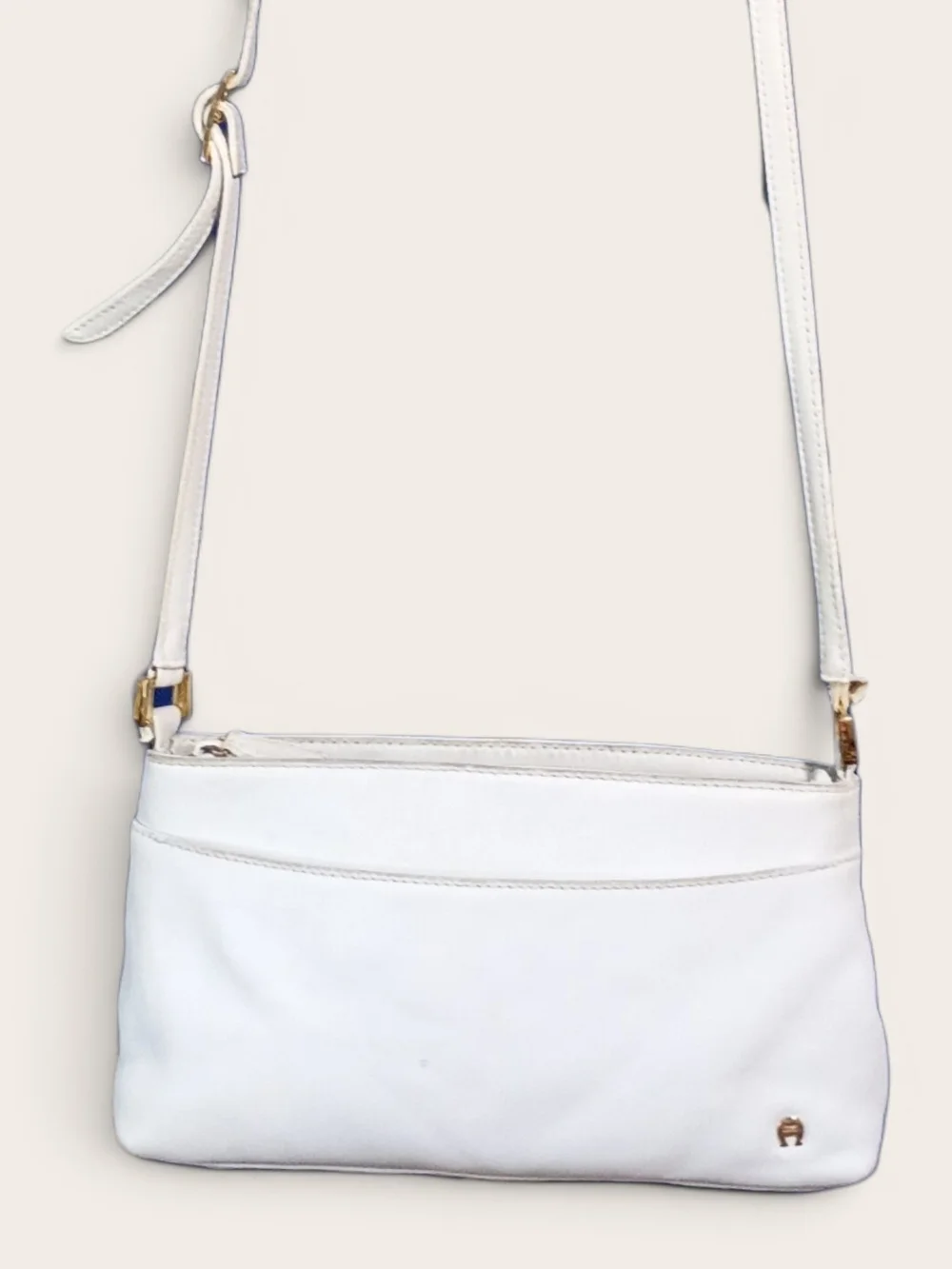 Vintage Etienne Aigner White Leather Crossbody with Gold-Tone Hardware