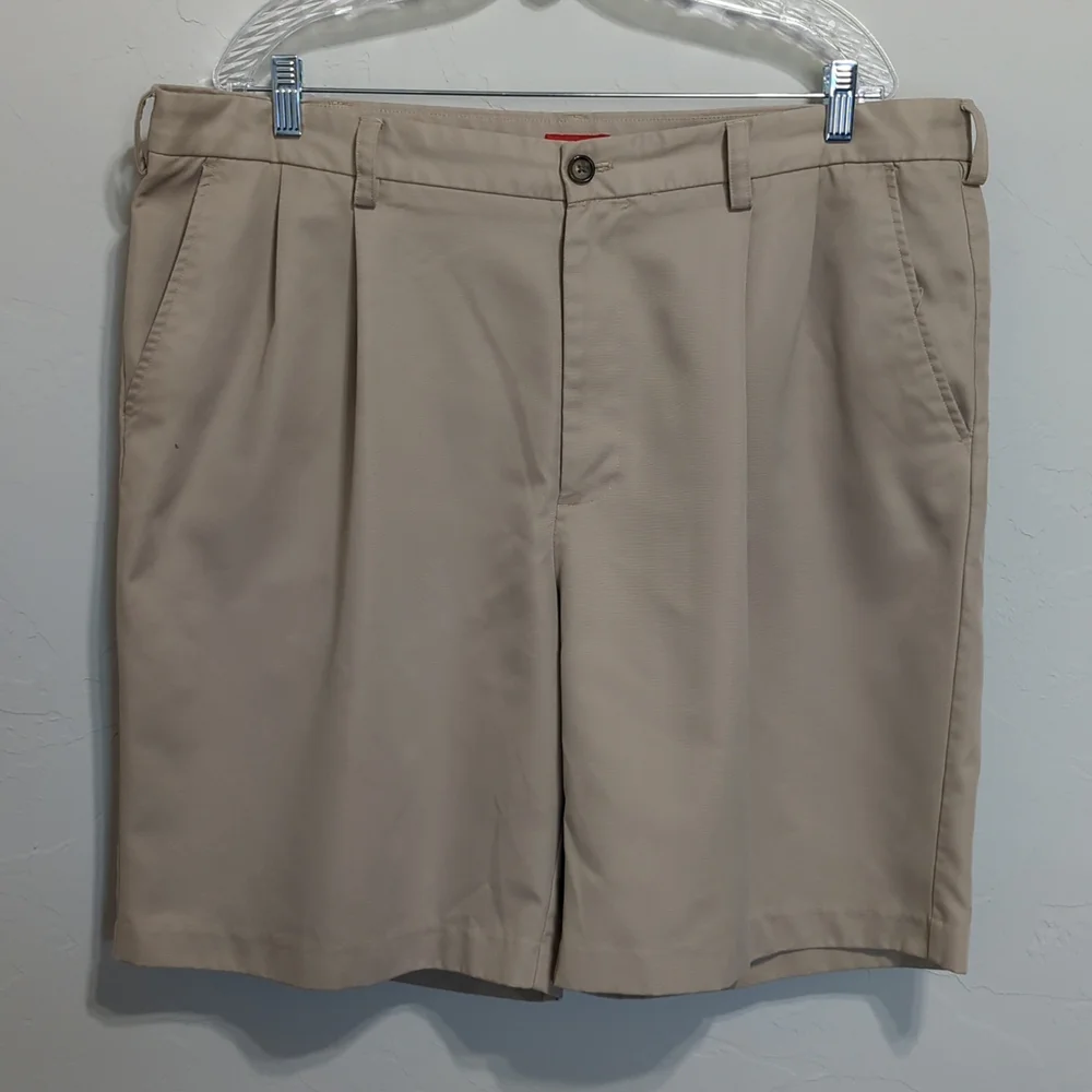 Izod golf shorts