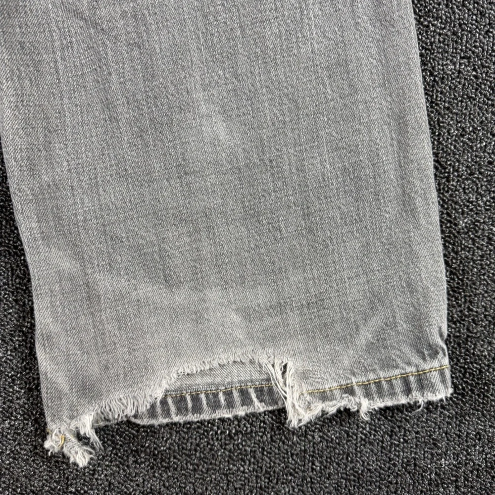 Levis SilverTab ships usps