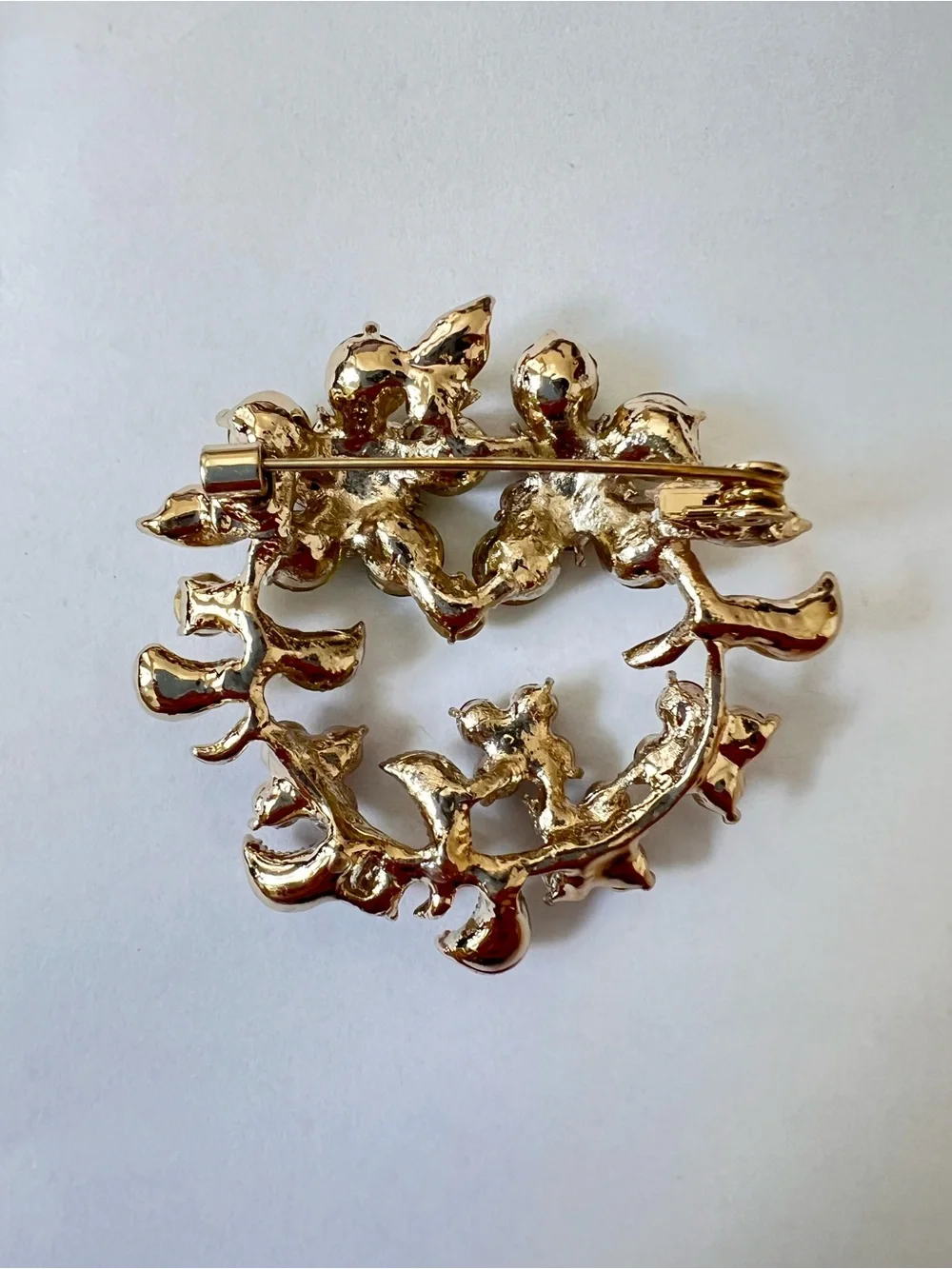 N/A elegant gold