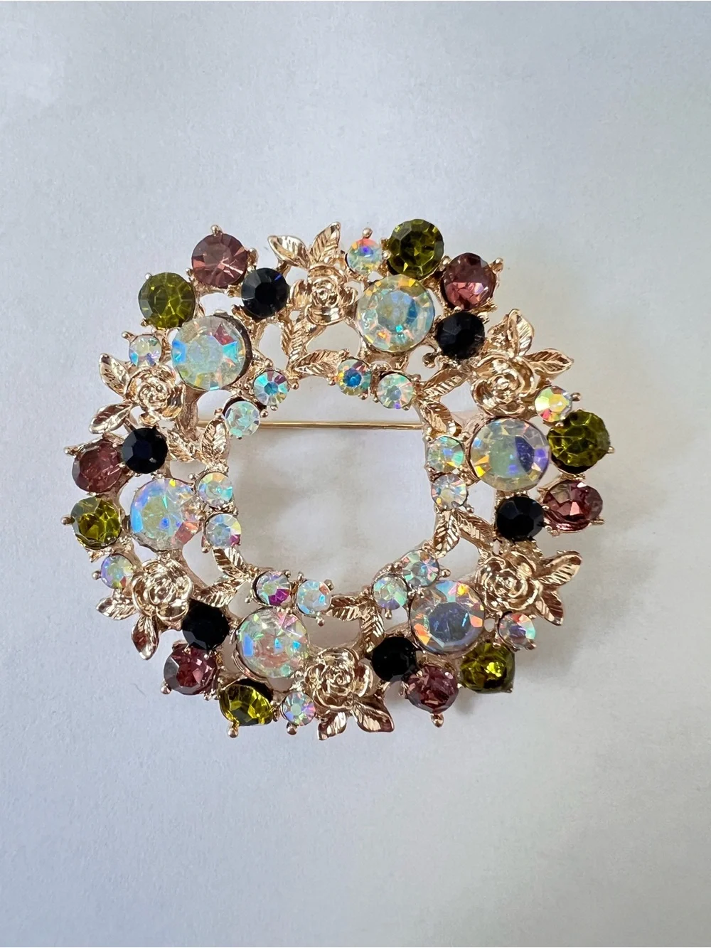 N/A elegant gold