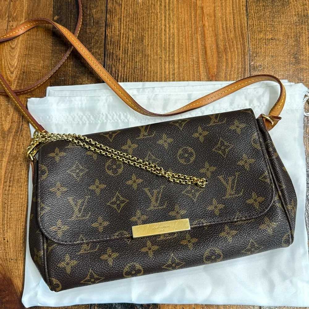 Louis Vuitton Favorite MM
