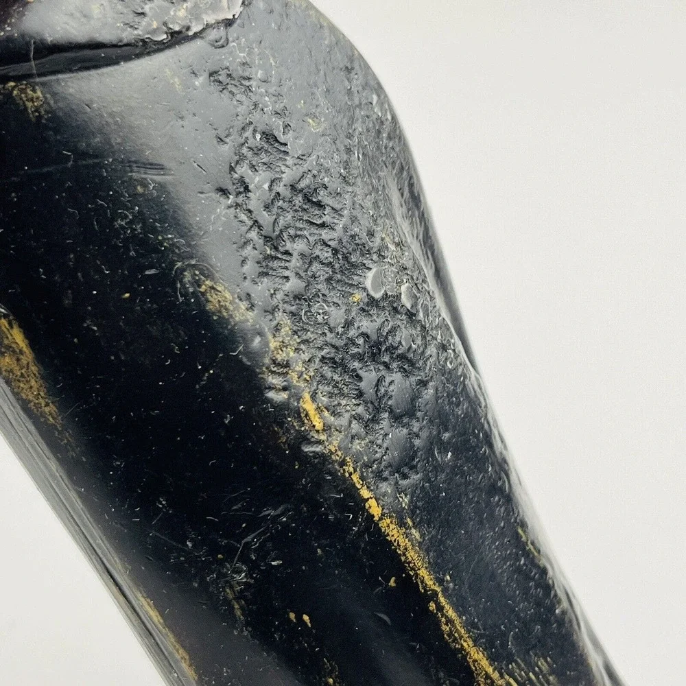 Kinzie scuffs black figurines