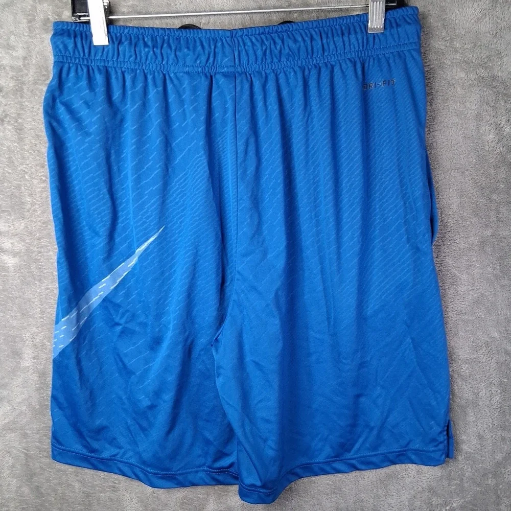 Nike Training Shorts Men Size Large Blue Emboss Dri-Fit Athletic 9