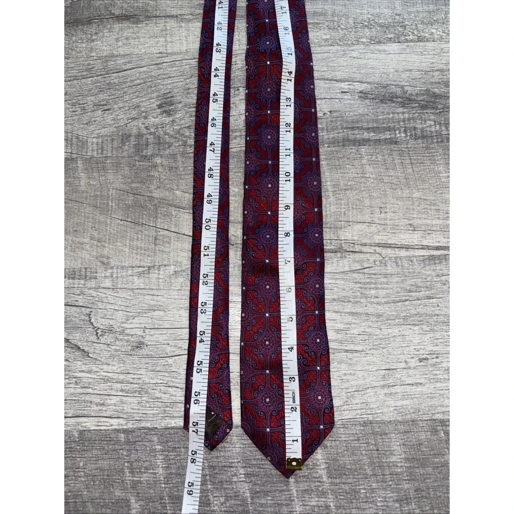 Santorelli geometric jacquard