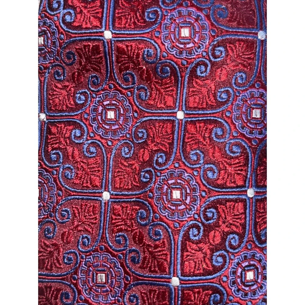 Santorelli geometric jacquard