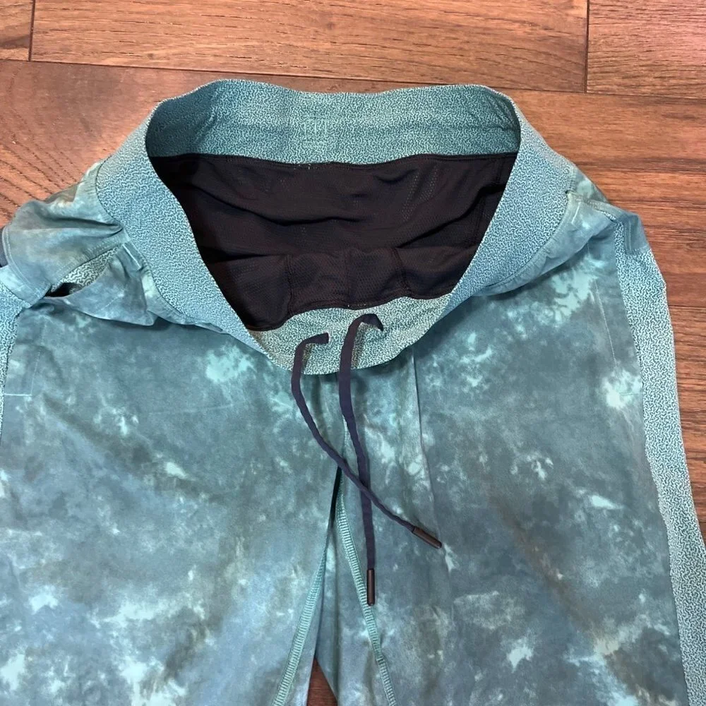 lululemon athletica sweat wicking