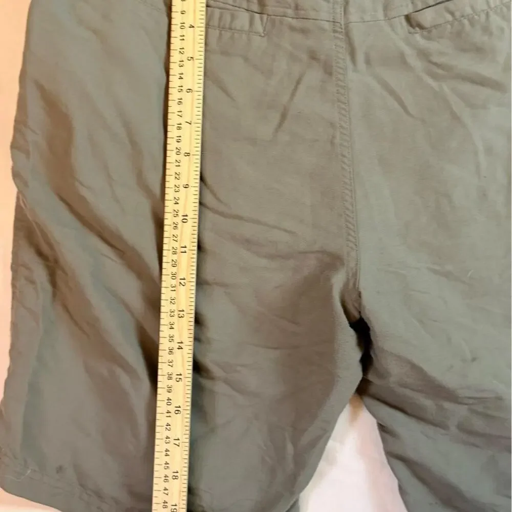N/A size shorts