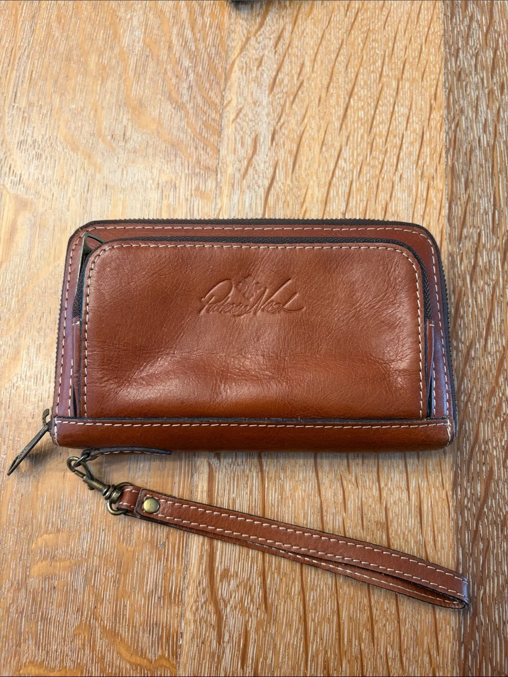 Patricia Nash Pebble-Style Brown Leather Wristlet Wallet - Men's Travel Zip Case