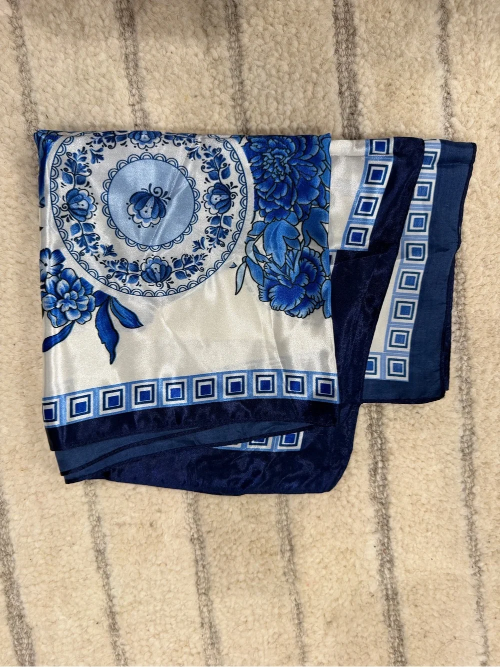 N/A elegant blue