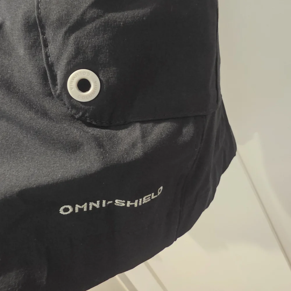 Columbia Men’s Shorts Sz 40 PFG Terminal Tackle Omni Shield Black Bottle Opener