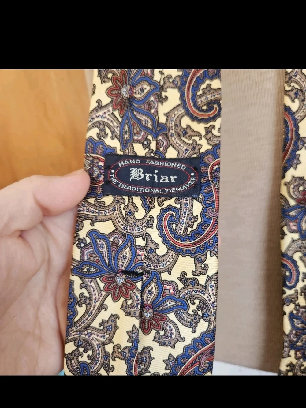 Briar brand neckwear