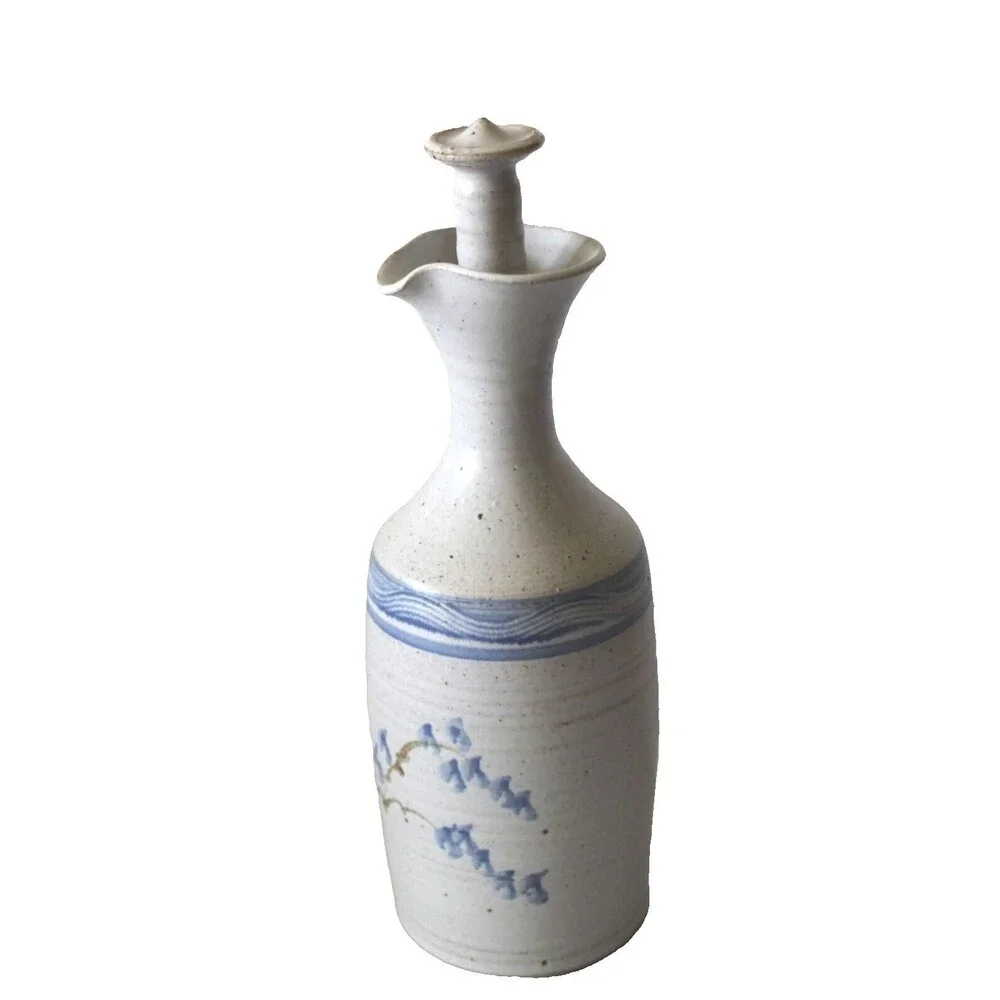 Studio Art decorative hand