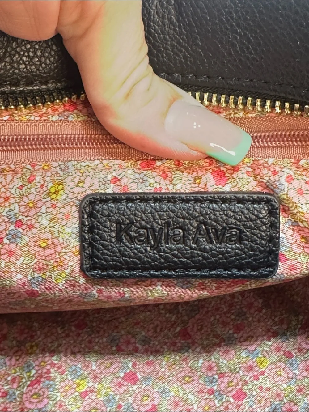 Kayla Ava classic versatile
