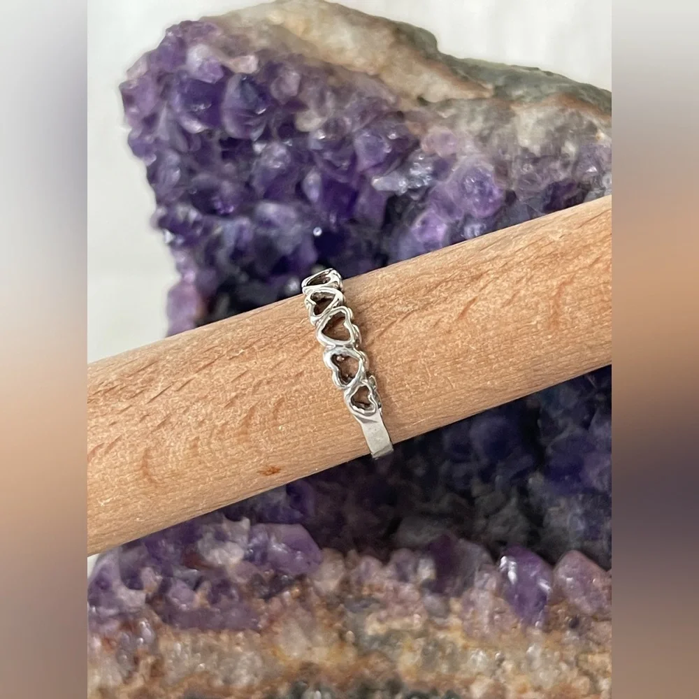 Vintage Open heart ring