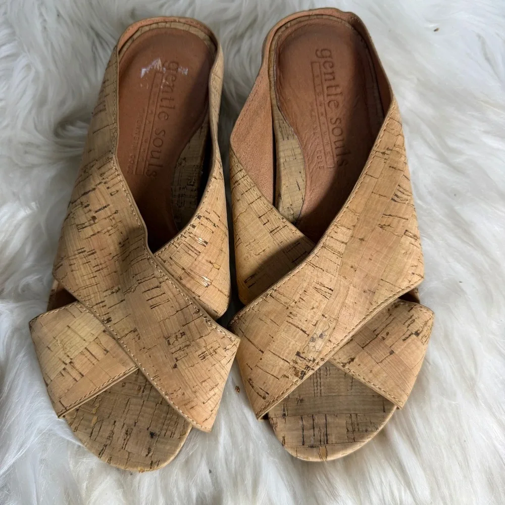 Gentle Souls by Kenneth Cole‎ Gianna X-Band Cork Wedge Slide Sandals Tan 7.5M