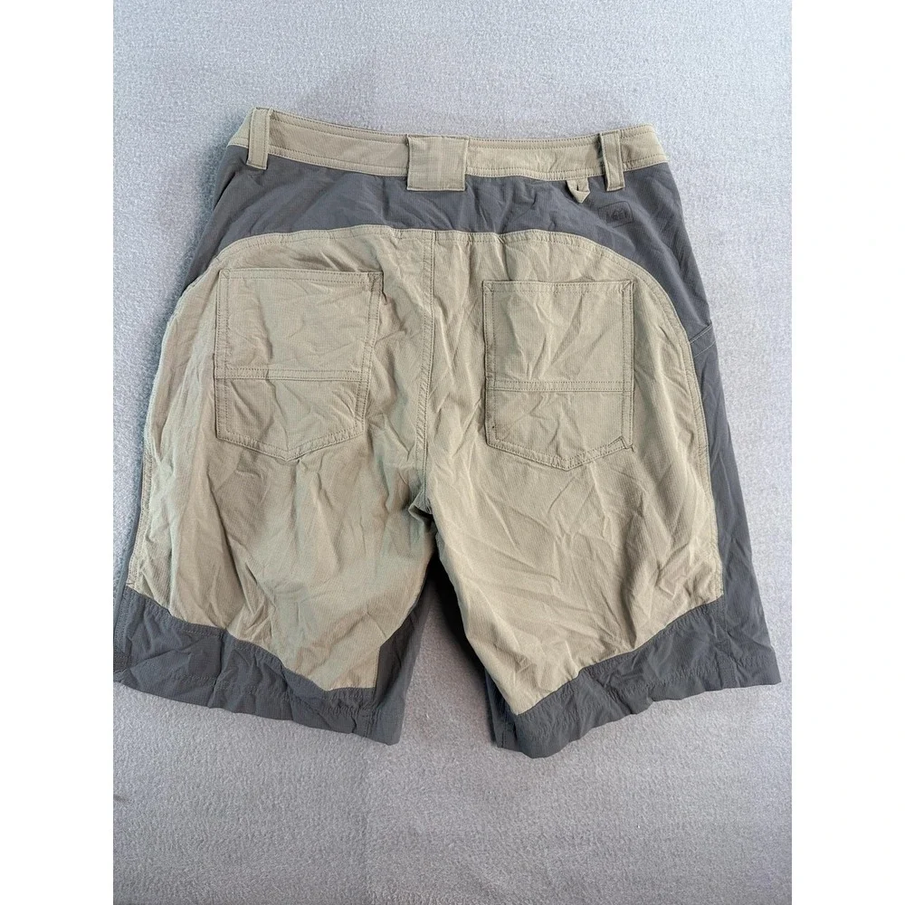 REI Shorts Mens 30 Beige Gray Colorblock Hiking 11 Inseam Stretch Rip Stop