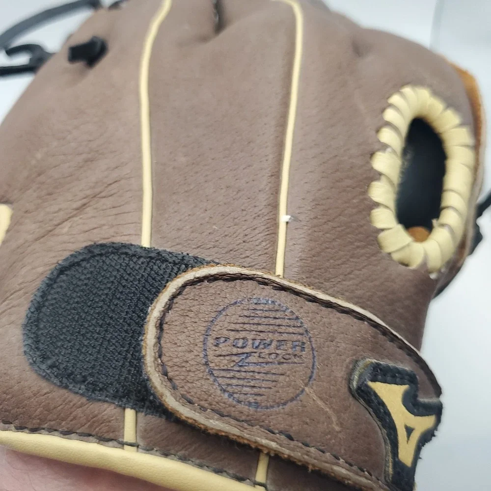 Mizuno right size shape