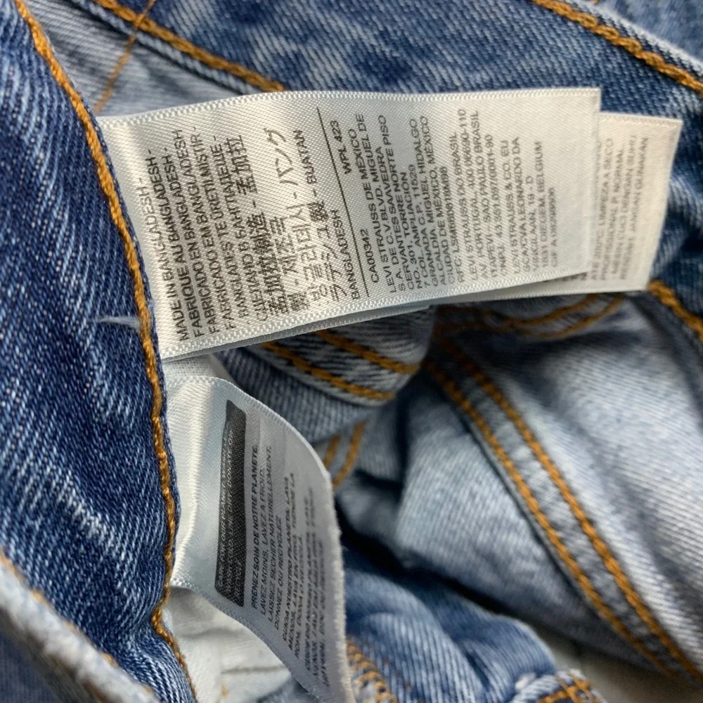 Levis measurements waist