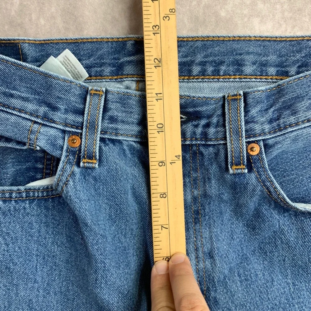 Levis measurements waist