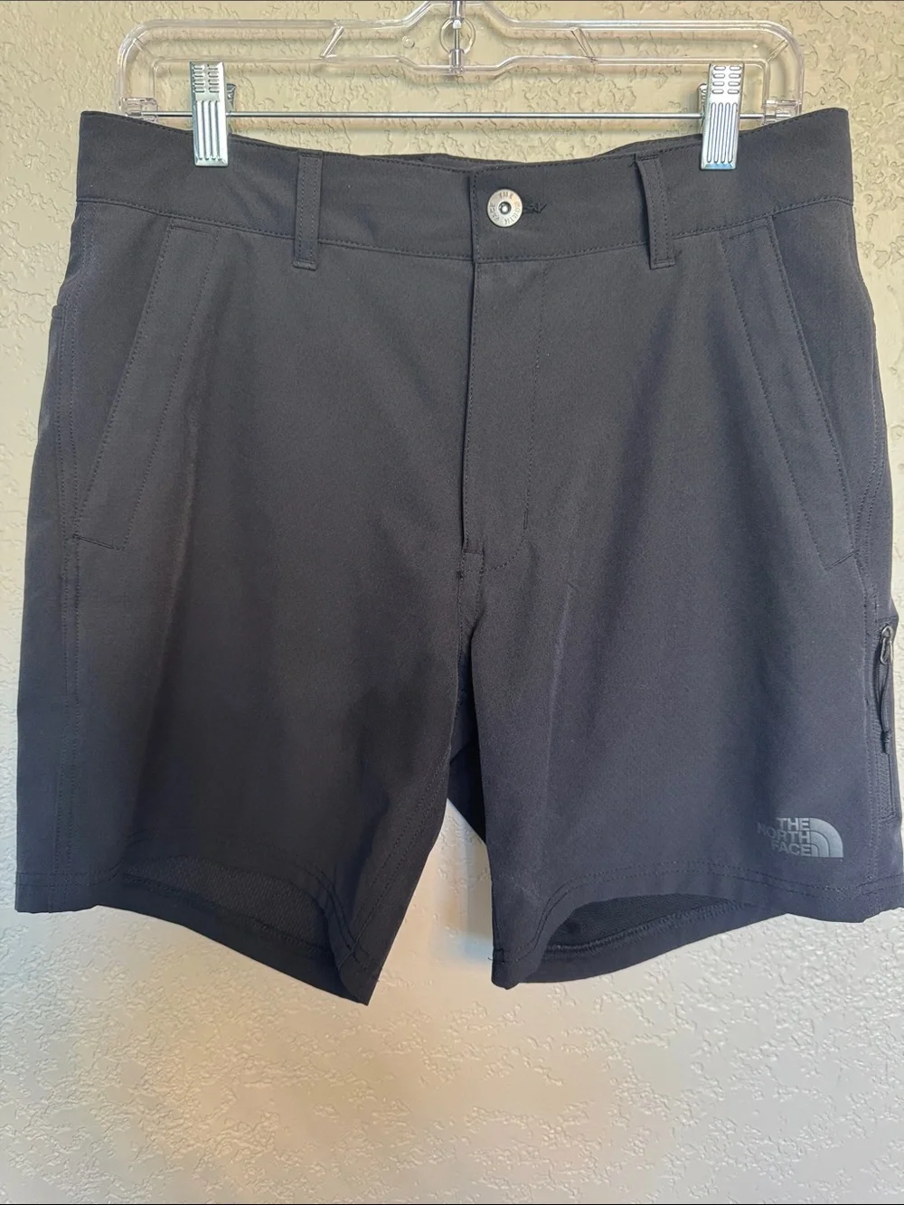 The North Face Men's Black Hybrid Active Shorts