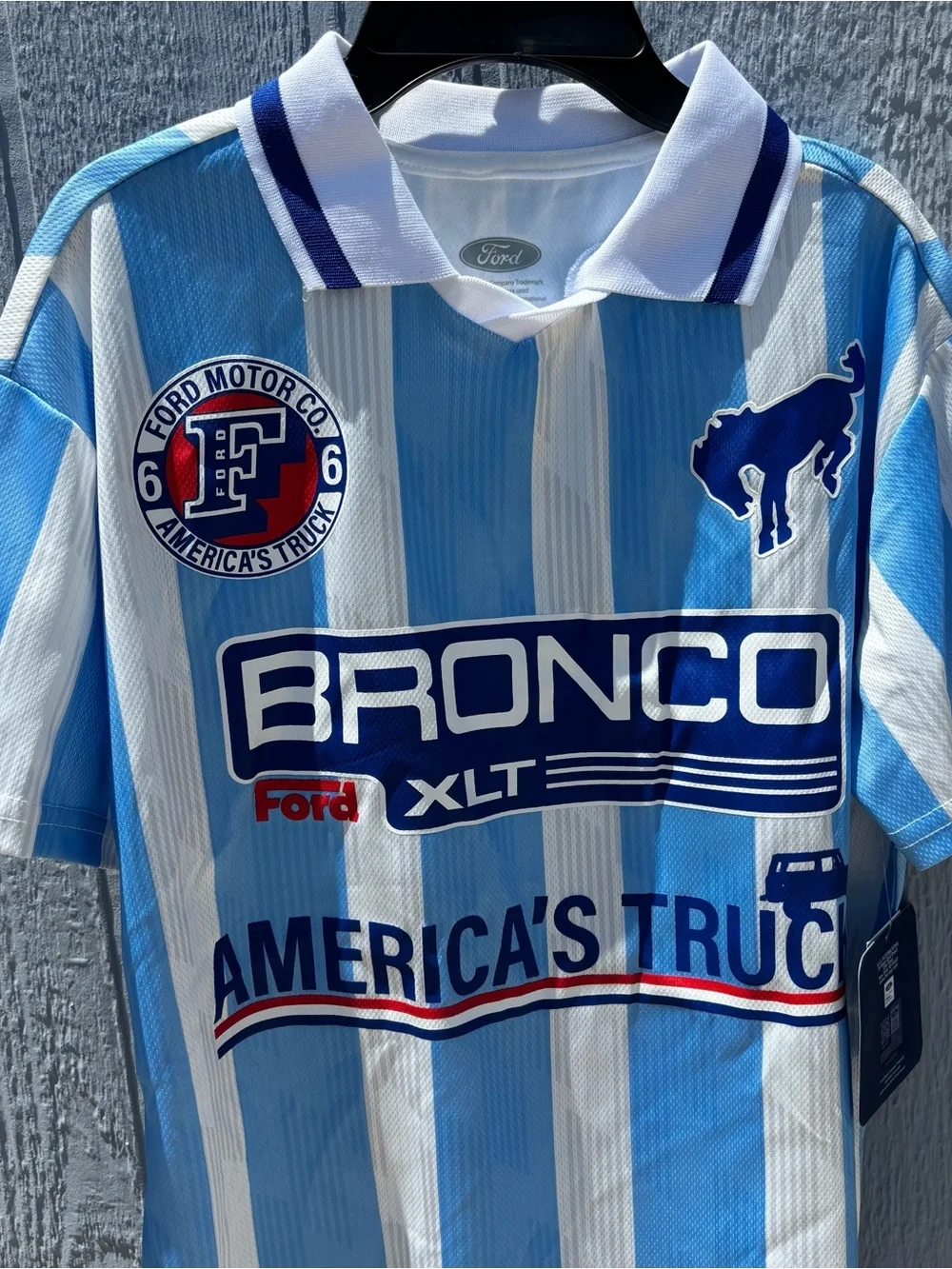 Ford collar polo logos