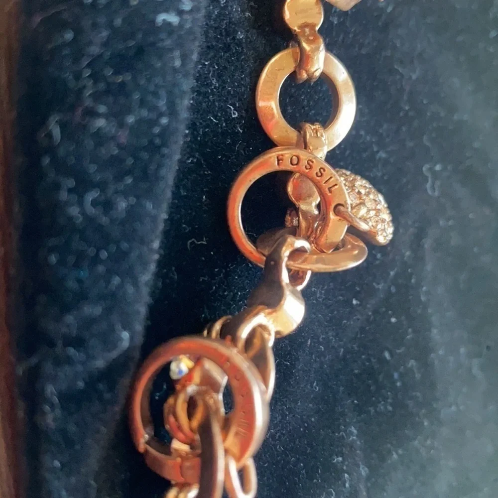 Fossil rose gold