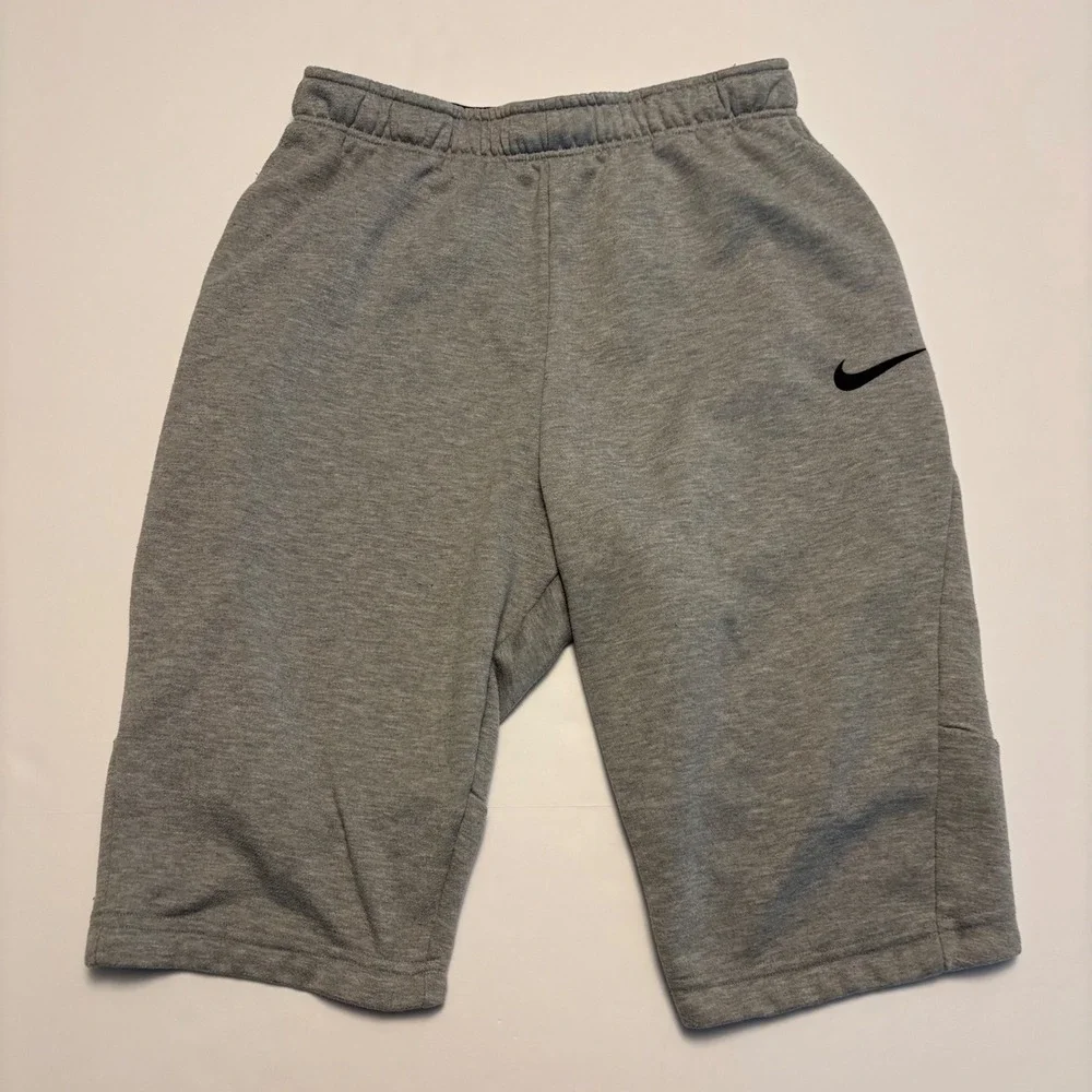 Nike Dri-FIT Sweatshorts Mens Medium Grey Athletic Basketball Swoosh Training