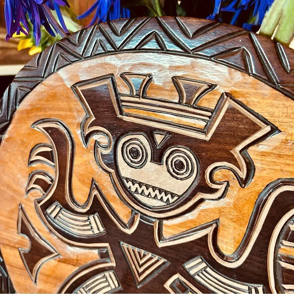 N/A wooden handcarved