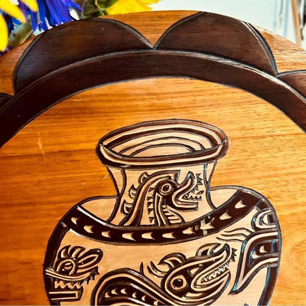 N/A wooden handcarved