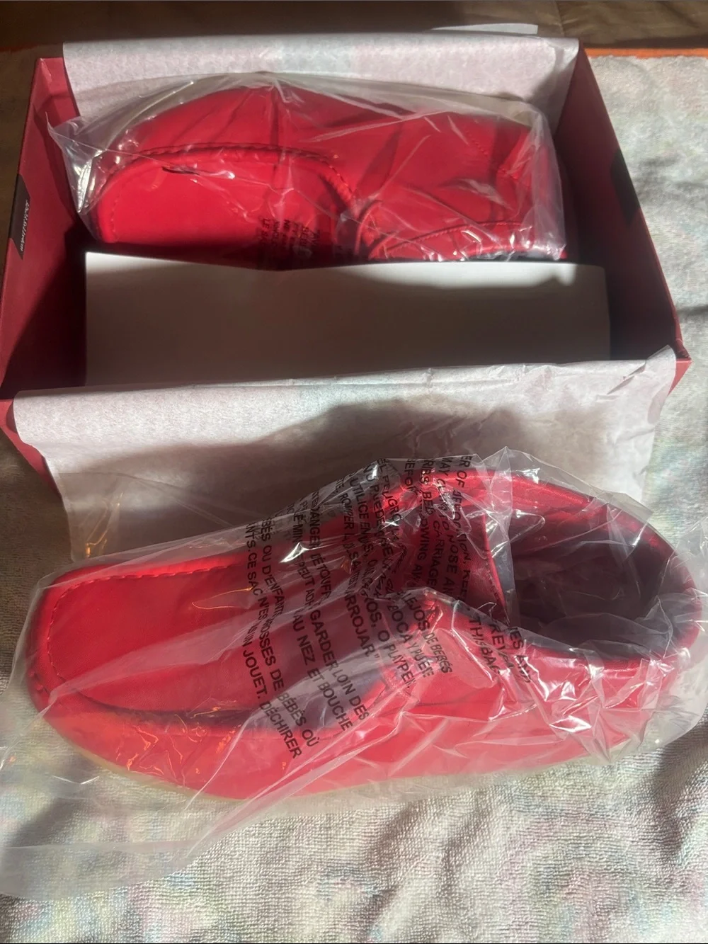 Amali bright red