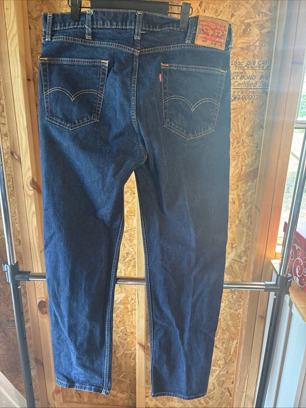 Levis deep classic leg