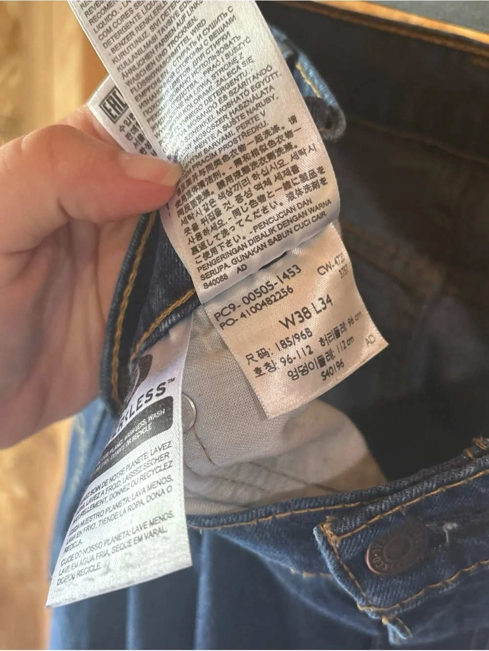 Levis leg jeans