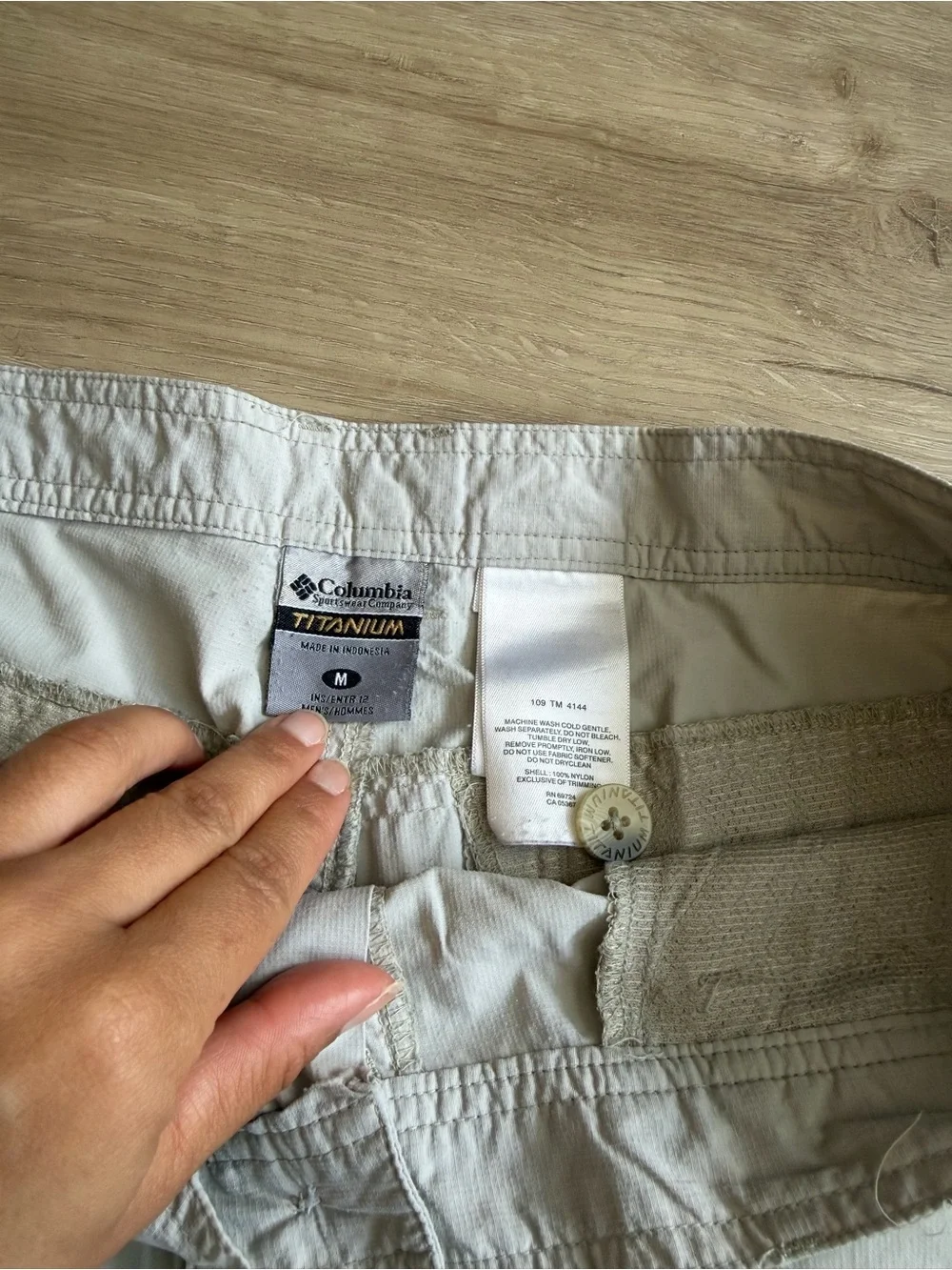 Columbia Titanium Omni Dry Trail Shorts Men's SZ M