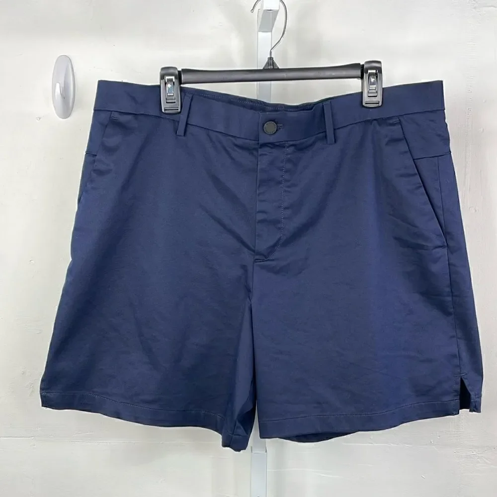 Banana Republic Aiden Shorts Navy size 38”