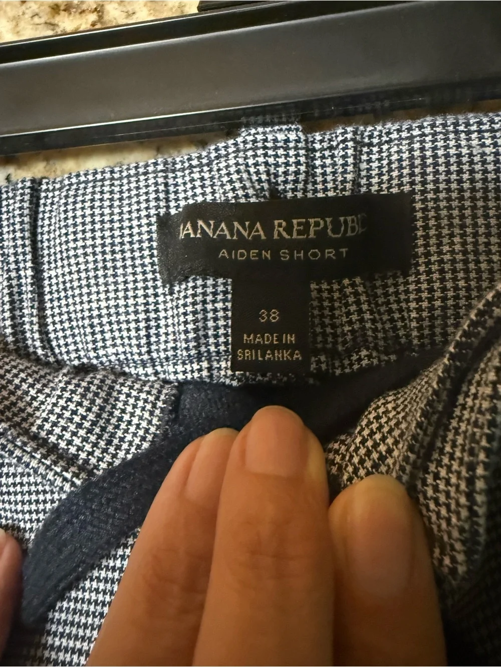 Banana Republic Navy and White Aiden Short