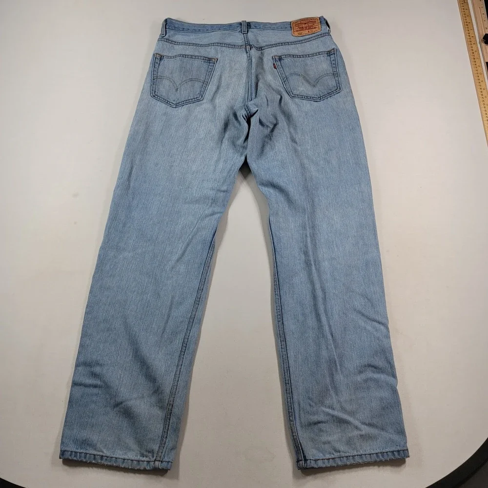 Levis levi 550