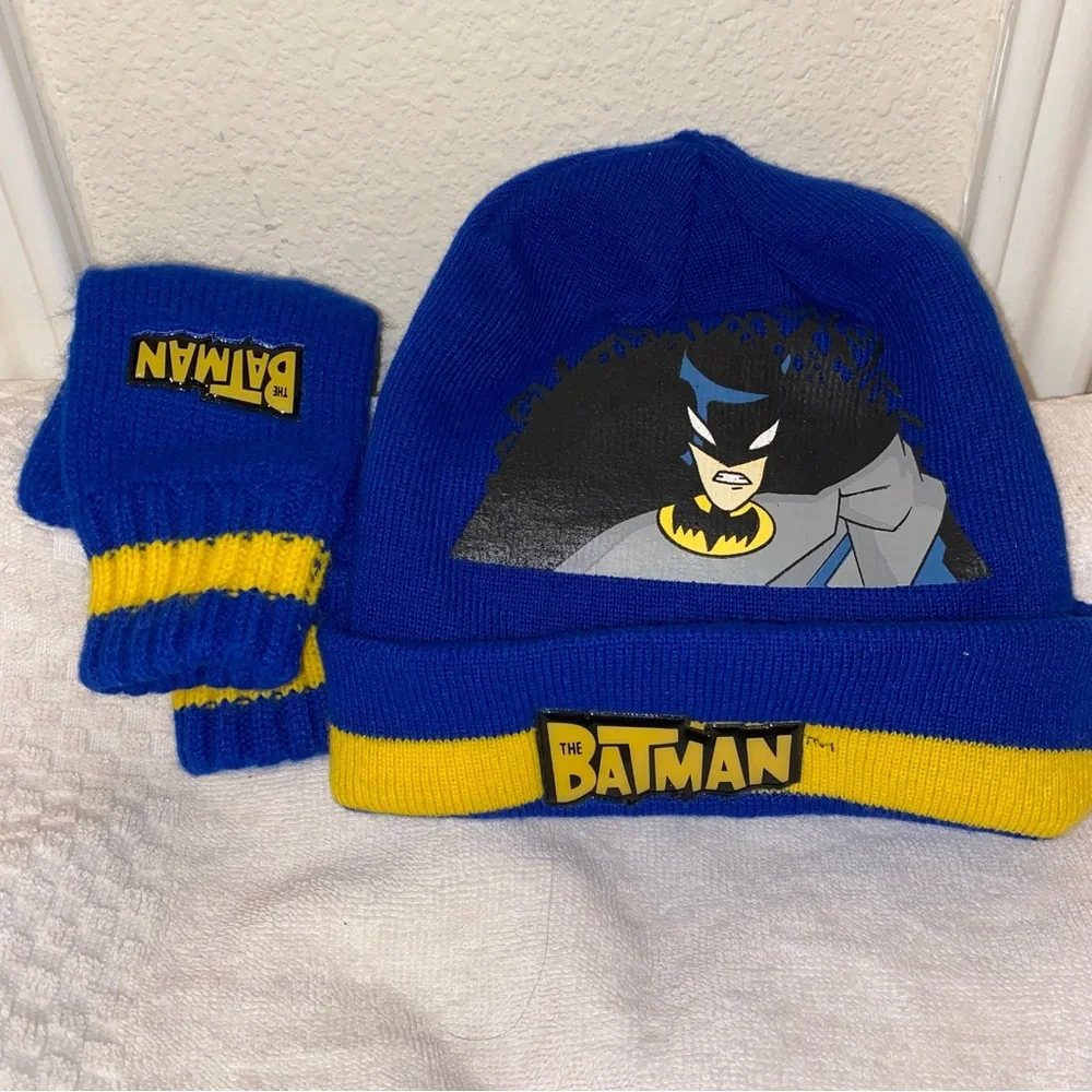 Batman beanie and mittens set by DC comics for kids in blue and yellow