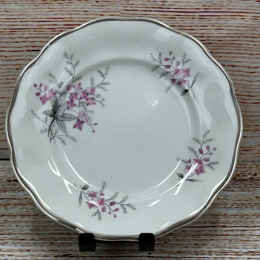 Favolina Karolina Jarolina Poland 3879 Bread Dessert Silver Scalloped Floral 12‎