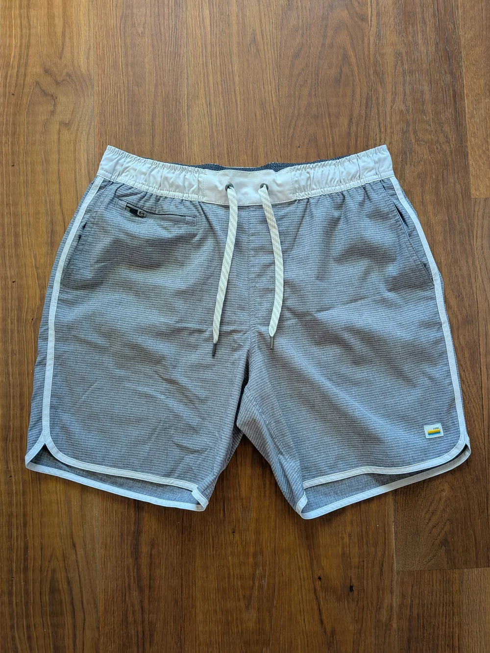 Vuori Light Gray Athletic Drawstring Shorts with White Trim