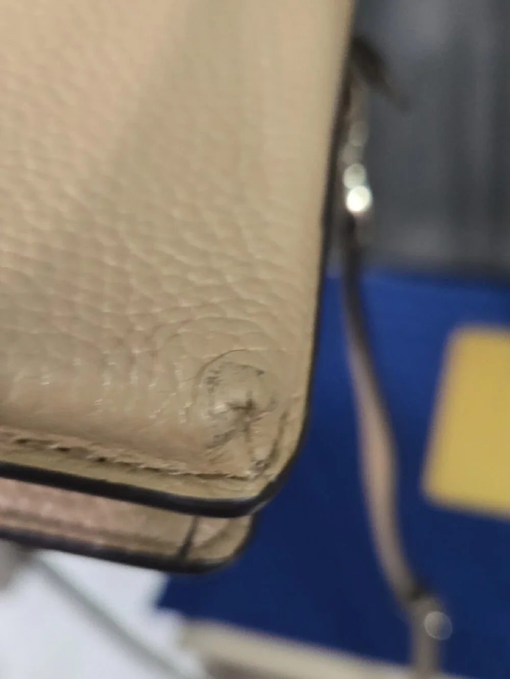 Michael Kors compact pebbled