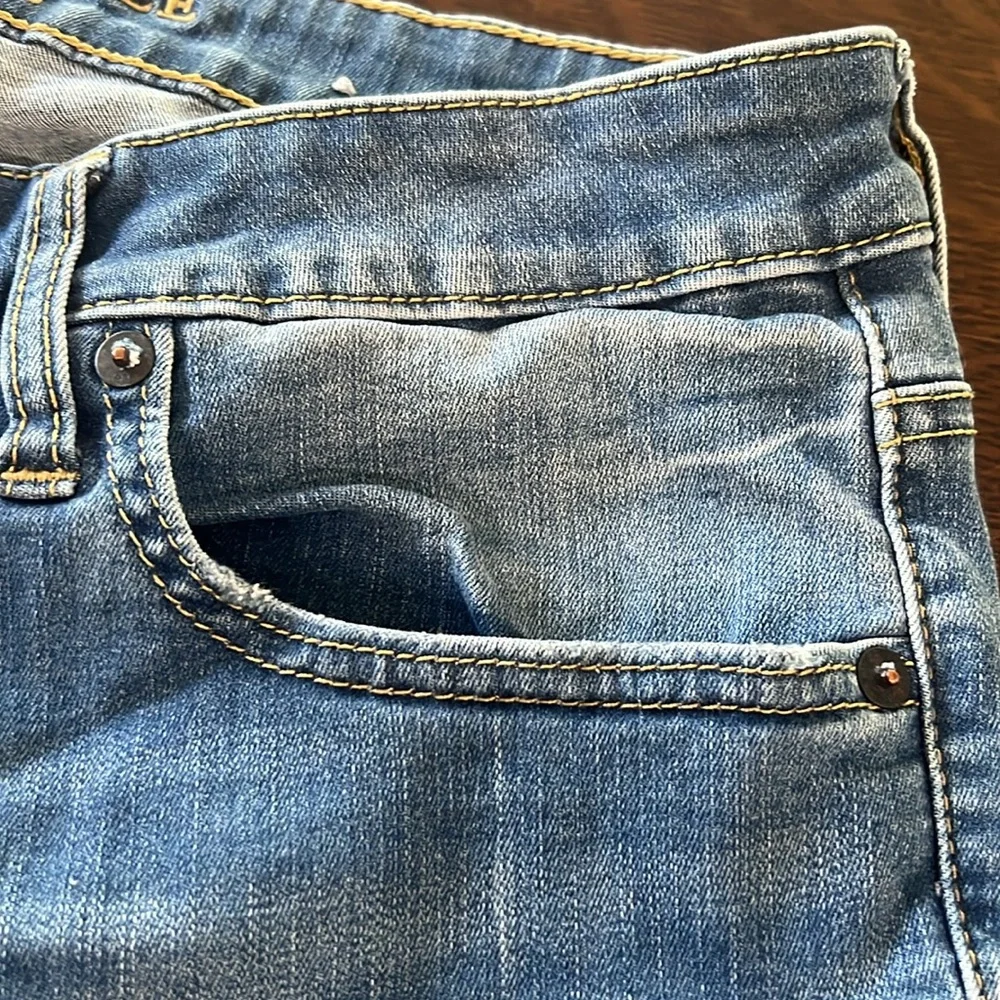 American Eagle Extreme Flex Skinny Men’s Jeans 33X30. Factory faded Blue
