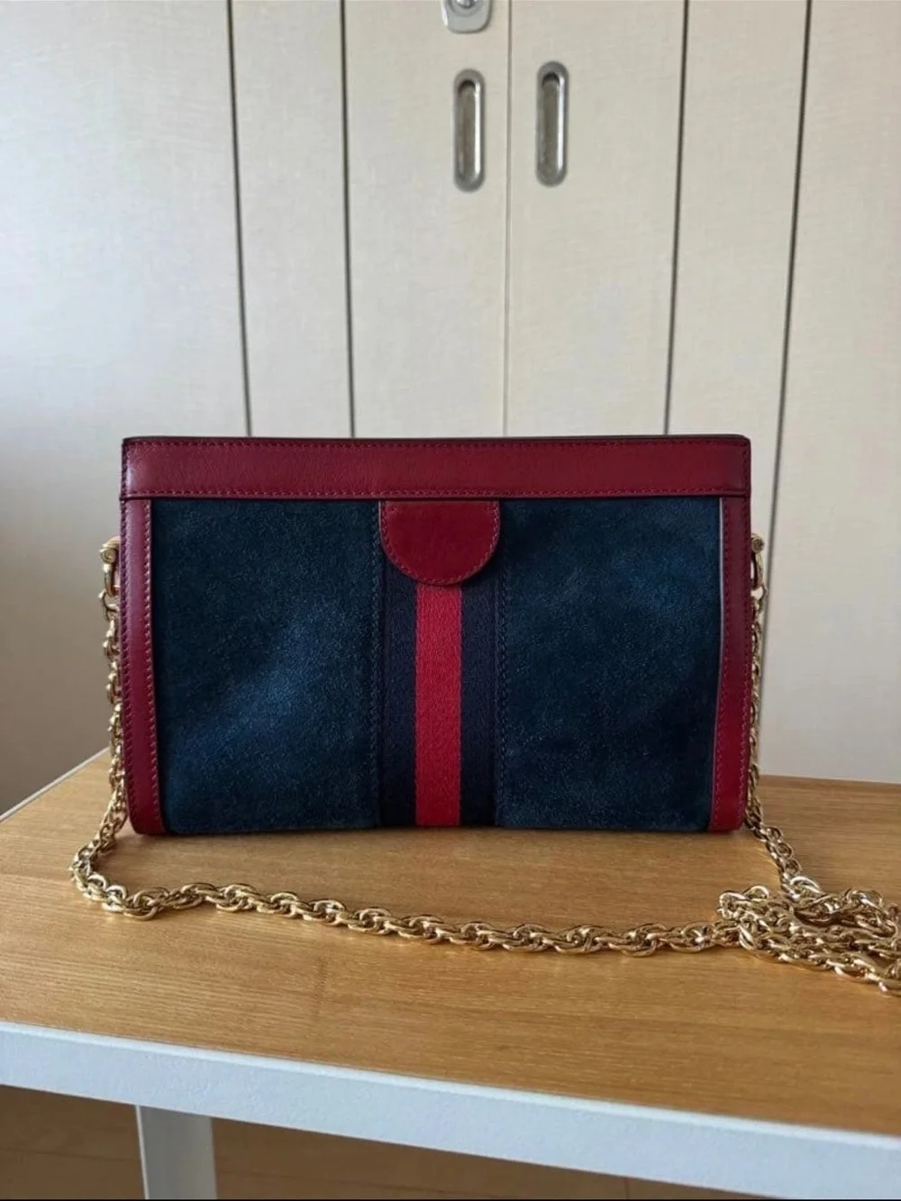 Gucci stylish crossbody