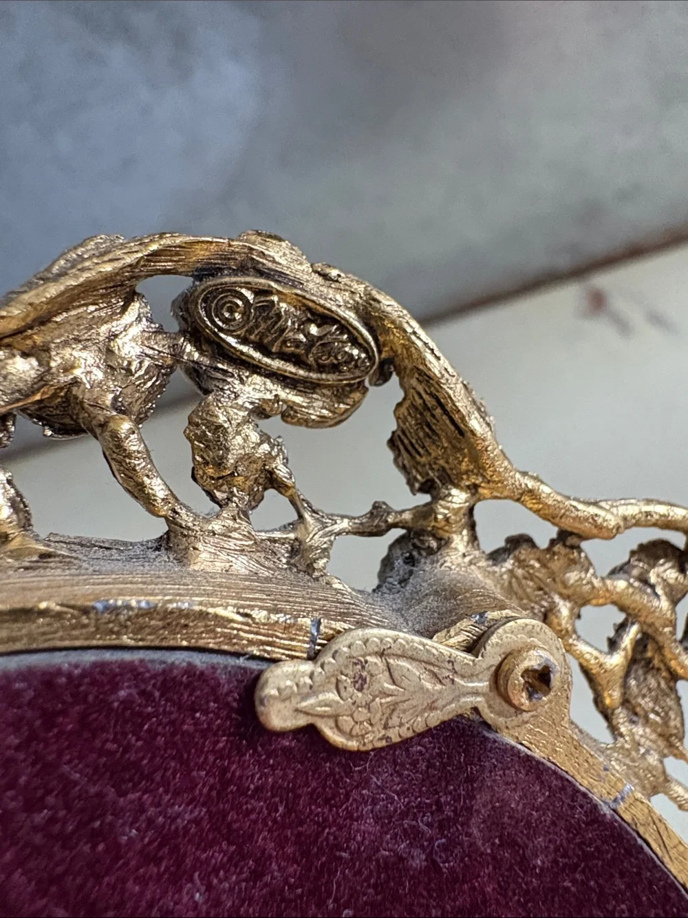 Vintage Matson signed Ornate Hollywood regency Gold Rose Oval Picture Frame