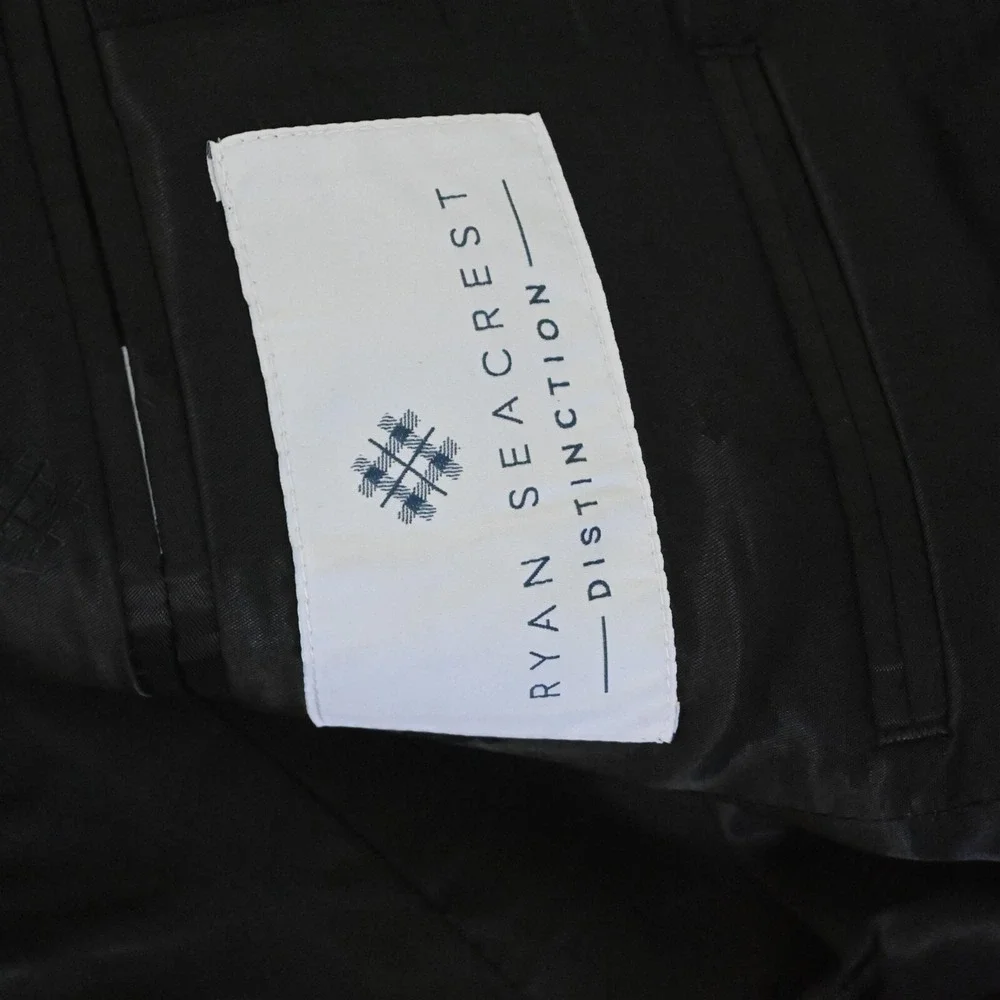 Ryan Seacrest Distinction sleeve ryan photos