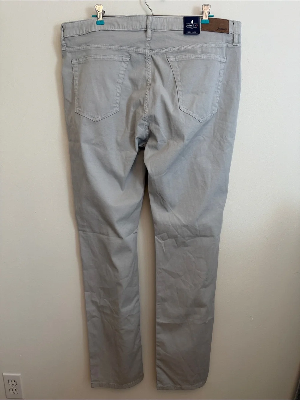 johnnie-O stretch offers