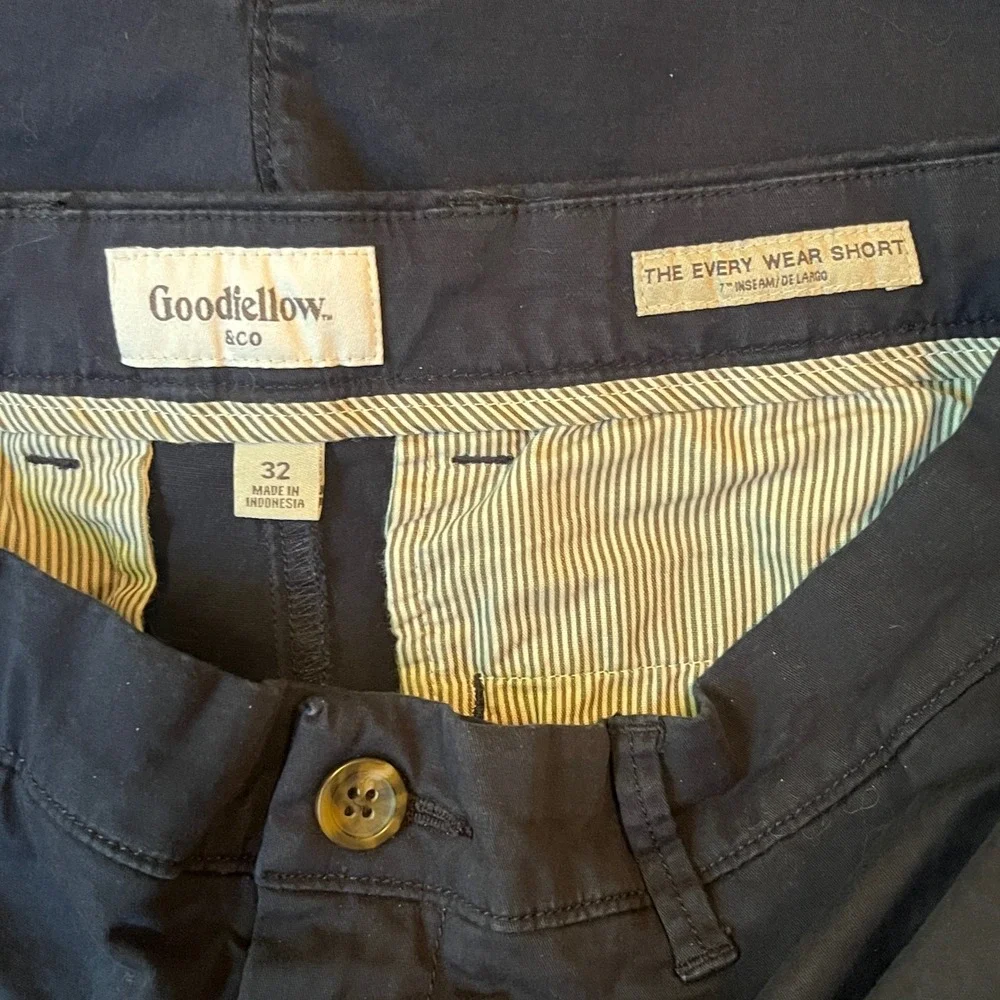 Mens Shorts Bundle Size 32 Goodfellow H&M Navy Gray Tan Palm Tree 4 Pairs Casual