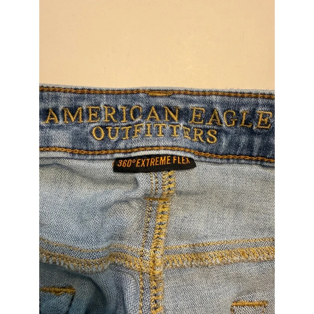 American Eagle 360 Extreme Flex Slim Straight Jeans Mens 31x32 Blue Distressed