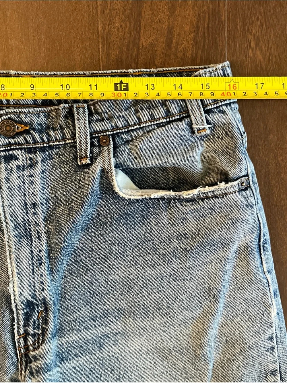 Relaxed Light Wash Men’s Jeans - Casual Straight Fit