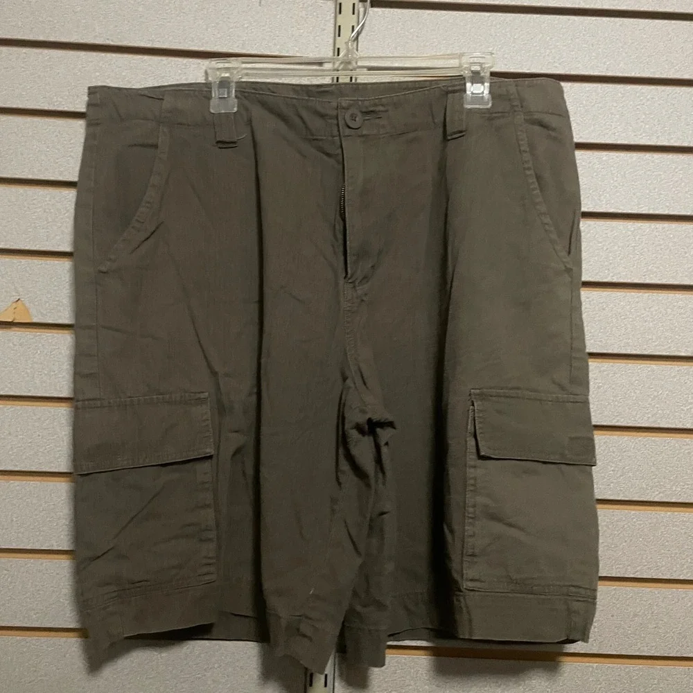Open‎ Trails Men Olive Green Cargo Shorts Size 40 Cotton Flat Front Pockets